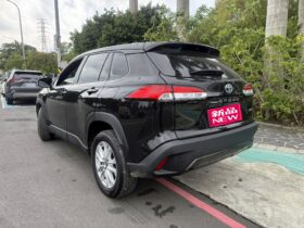 【跨界小休旅必選】2024年豐田 COROLLA CROSS 1.8油電豪華版，原廠保固中