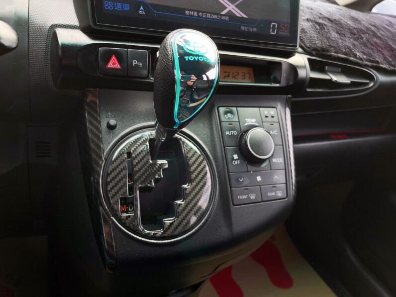 【氣氛改裝升級12萬】2016年式 豐田wish 2.0經典版七人座