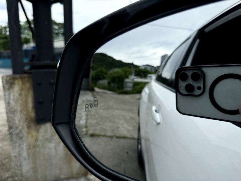 【跨界小休旅必選】2022年 豐田 COROLLA CROSS 1.8汽油尊爵版，認證美車