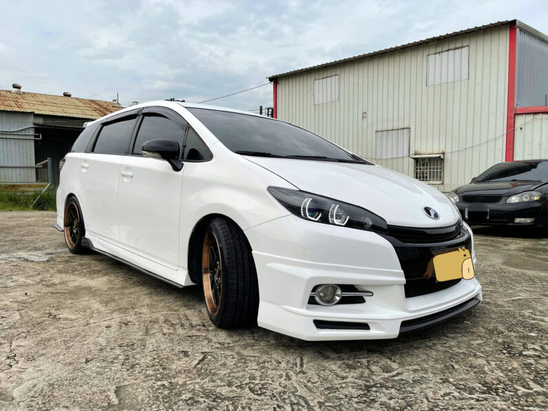 【氣氛改裝升級12萬】2016年式 豐田wish 2.0經典版七人座