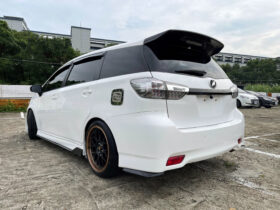 【氣氛改裝升級12萬】2016年式 豐田wish 2.0經典版七人座