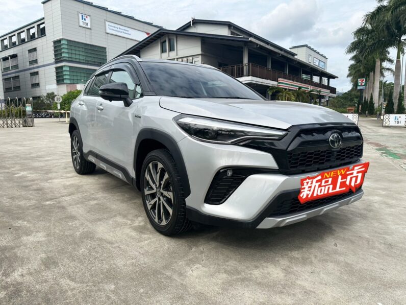 【跨界小休旅必選】2022年 豐田 COROLLA CROSS 1.8GR 版，純跑8萬公里原廠保固中