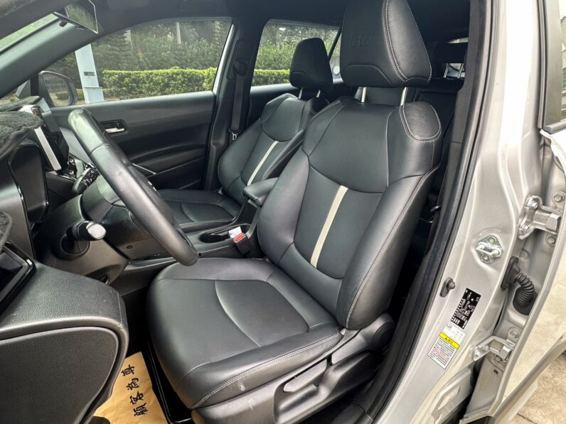 【跨界小休旅必選】2022年 豐田 COROLLA CROSS 1.8GR 版，純跑8萬公里原廠保固中