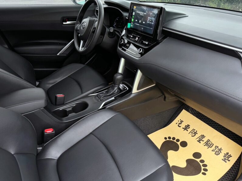 【跨界小休旅必選】2024年豐田 COROLLA CROSS 1.8油電豪華版，原廠保固中