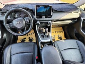 【日系休旅車冠軍】2023年豐田 RAV4豪華版(第五代)原廠保固中，純跑6萬公里認證車