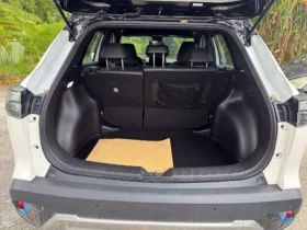 【跨界小休旅必選】2023年 豐田 COROLLA CROSS 1.8GR 版，純跑9萬公里原廠保固中