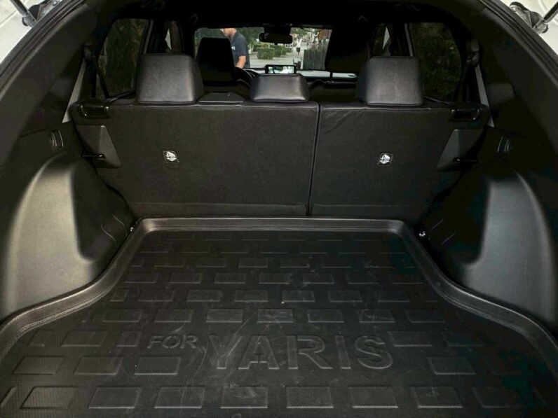 【最新跨界小休旅首選】2025年 豐田CROSS YARIS 1.5 競動版一手純跑7千公里，原廠保固中