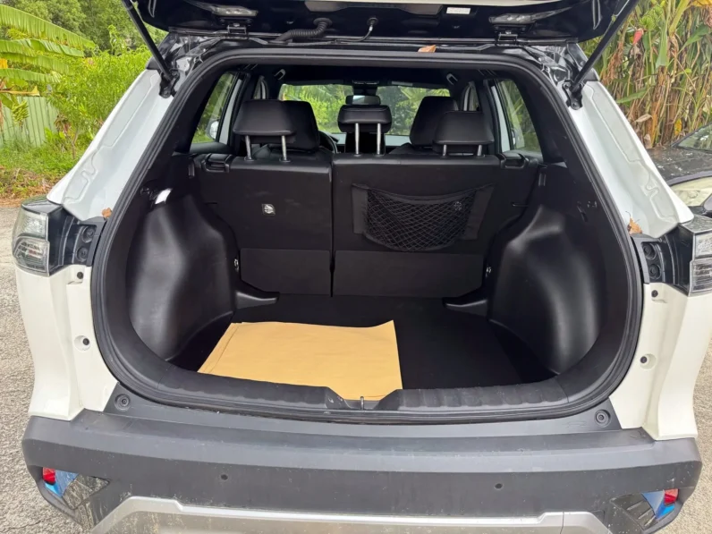 【跨界小休旅必選】2023年 豐田 COROLLA CROSS 1.8GR 版，純跑9萬公里原廠保固中