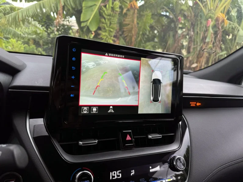 【跨界小休旅必選】2023年 豐田 COROLLA CROSS 1.8GR 版，純跑9萬公里原廠保固中