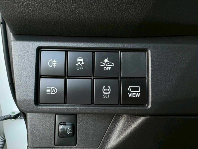 【最新跨界小休旅首選】2025年 豐田CROSS YARIS 1.5 競動版一手純跑7千公里，原廠保固中