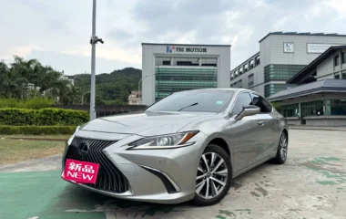 2018年 凌志 ES300H 2.5 油電豪華版 里程 10 萬