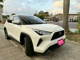 【最新跨界小休旅首選】2025年 豐田CROSS YARIS 1.5 競動版一手純跑7千公里，原廠保固中