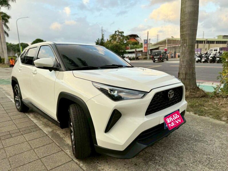 【最新跨界小休旅首選】2025年 豐田CROSS YARIS 1.5 競動版一手純跑7千公里，原廠保固中