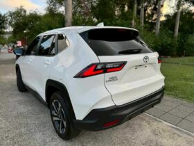 【最新跨界小休旅首選】2025年 豐田CROSS YARIS 1.5 競動版一手純跑7千公里，原廠保固中