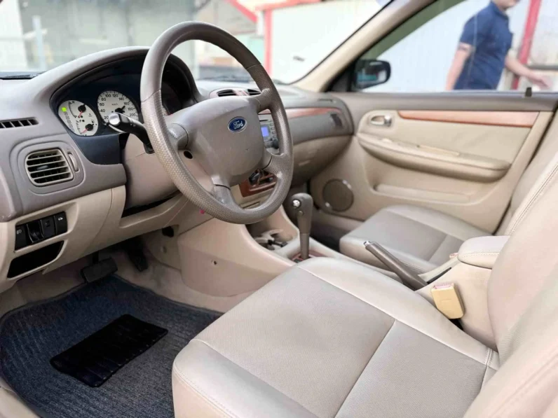 【新手代步車專區】2007年 福特 tierra1.6四門款純跑13萬公里