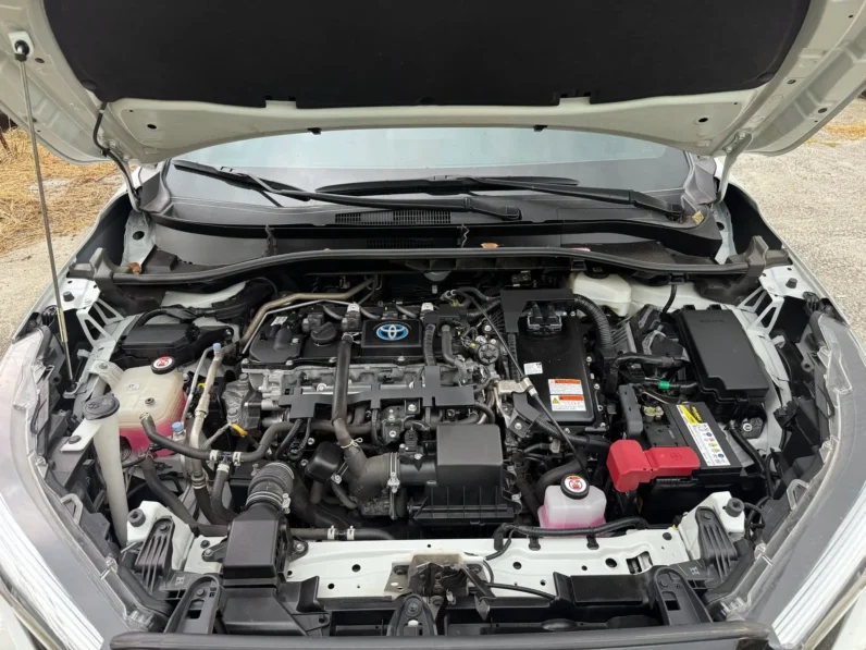 【跨界小休旅必選】2023年 豐田 COROLLA CROSS 1.8GR 版，純跑9萬公里原廠保固中