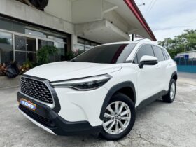 【跨界小休旅必選】2022年 豐田 COROLLA CROSS 1.8汽油尊爵版，認證美車