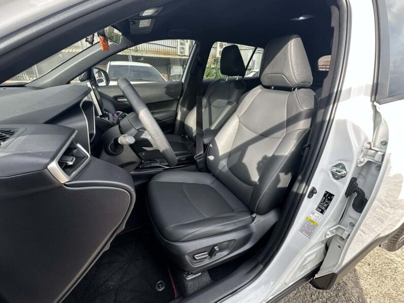 【跨界小休旅必選】2022年 豐田 COROLLA CROSS 1.8旗艦版，純跑9萬公里原廠保固中