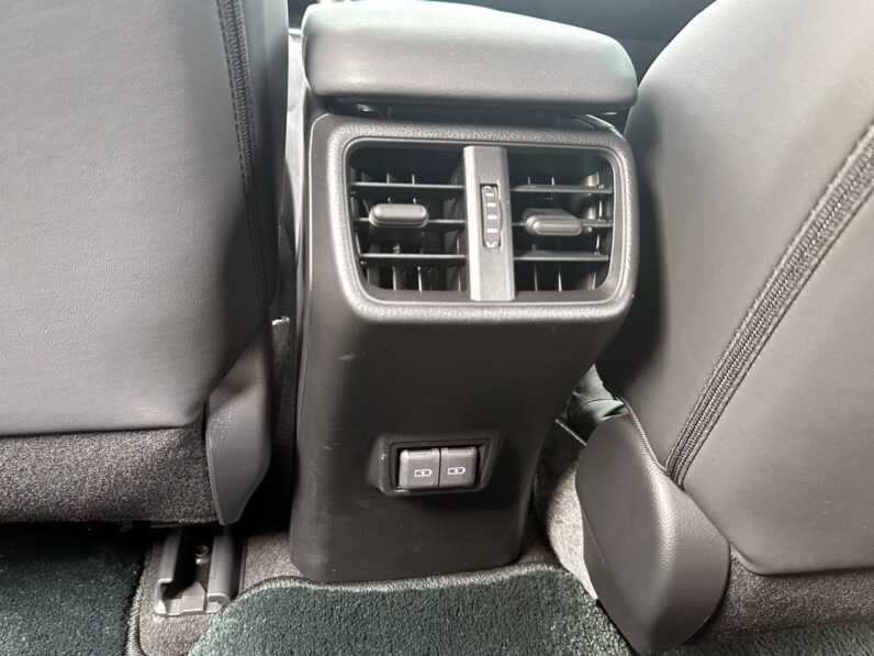 【日系質感小休旅】2022年凌志UX250H油電豪華版2.0，原漆原版件原廠保固中