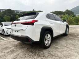 【日系質感小休旅】2022年凌志UX250H油電豪華版2.0，原漆原版件原廠保固中