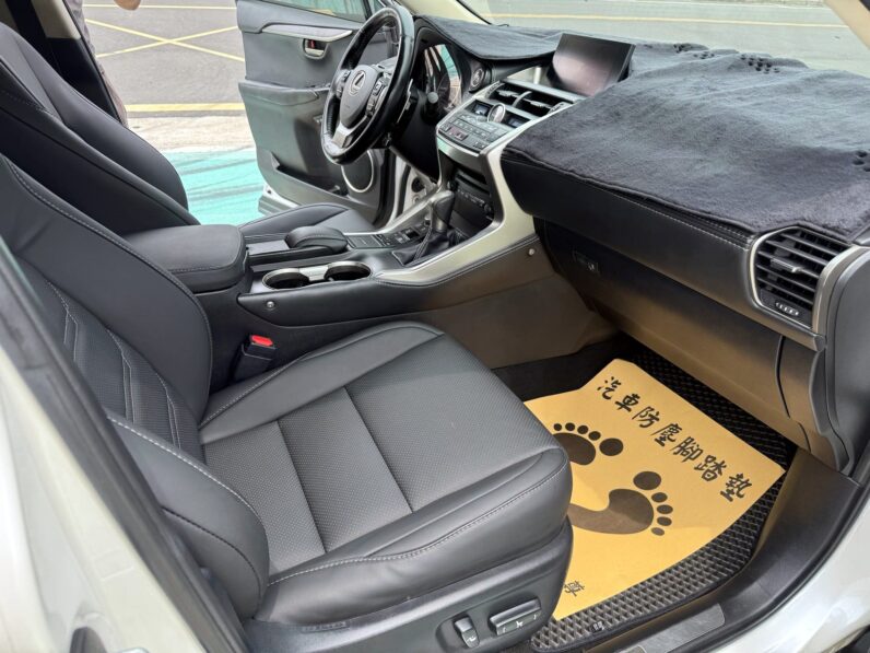 【優質進口SUV】2017年市 凌志NX200T旗艦2.0版，全車原漆原版件認證車