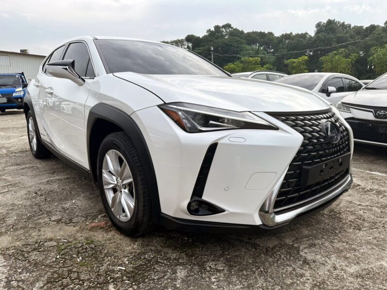 【日系質感小休旅】2022年凌志UX250H油電豪華版2.0，原漆原版件原廠保固中