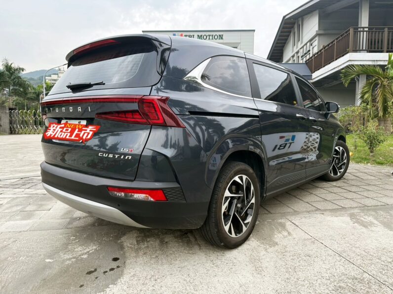 【現代熱銷頂級七人】2023年現代CUSTIN1.5GLB VIP版，純跑5萬原廠保固中