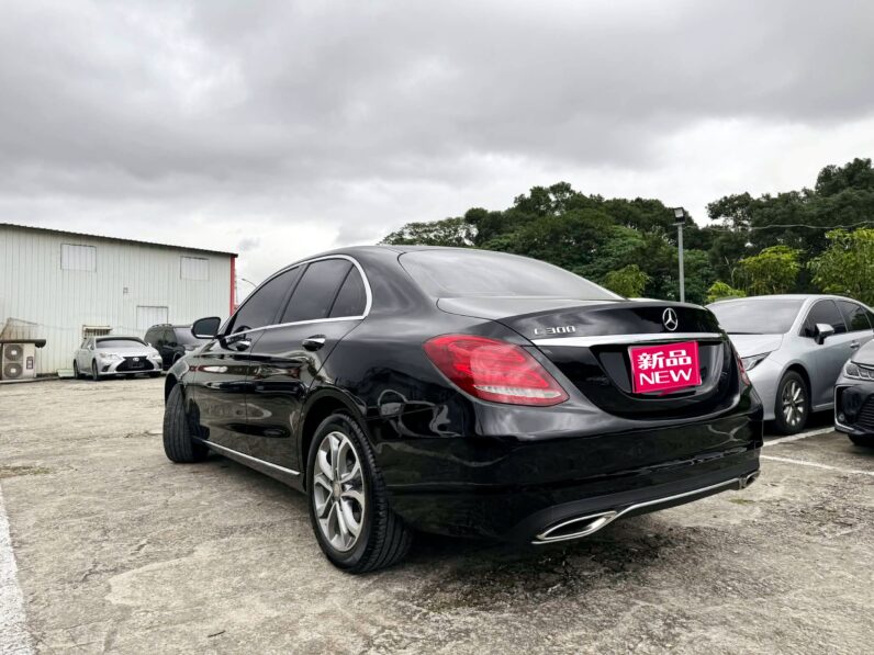 【純跑8萬極低里程】2016年式 賓士C300 4MATIC/全車原漆原版件/無待修