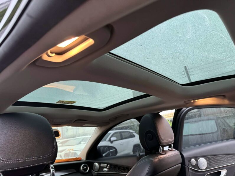 【純跑8萬極低里程】2016年式 賓士C300 4MATIC/全車原漆原版件/無待修