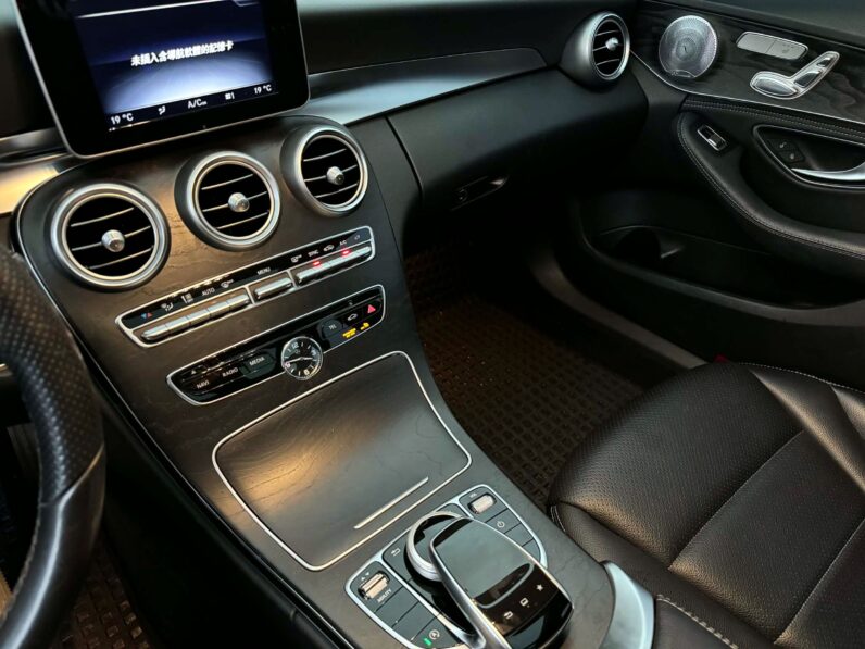 【純跑8萬極低里程】2016年式 賓士C300 4MATIC/全車原漆原版件/無待修