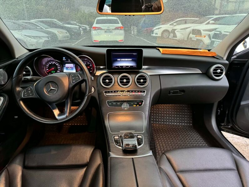 【純跑8萬極低里程】2016年式 賓士C300 4MATIC/全車原漆原版件/無待修