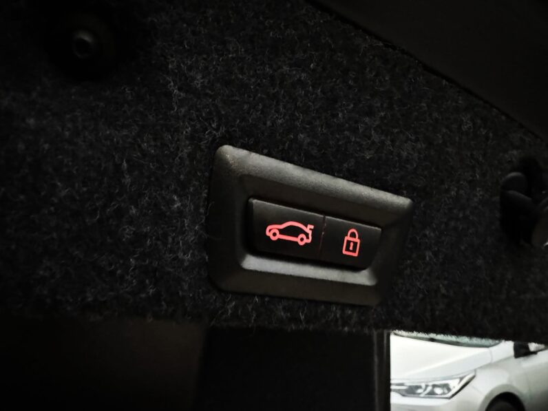 【寶馬豪華房車】2014年式寶馬520D F10小改款/正時鍊條已原廠換新/純跑13萬公里