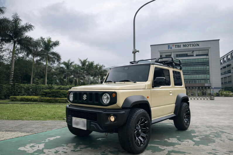 【質感越野小吉普】2021年式鈴木 吉米1.5/認證車/無待修/四輪傳動/頂架/改裝越野鋁圈