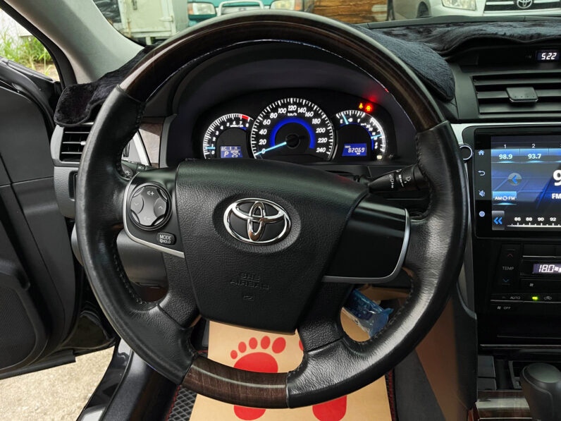 【國民房車首選】2017年 豐田CAMRY 2.0豪華版天窗、電動椅、免鑰匙