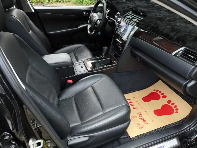 【國民房車首選】2017年 豐田CAMRY 2.0豪華版天窗、電動椅、免鑰匙