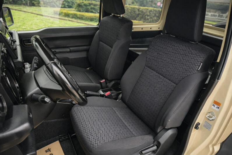 【質感越野小吉普】2021年式鈴木 吉米1.5/認證車/無待修/四輪傳動/頂架/改裝越野鋁圈