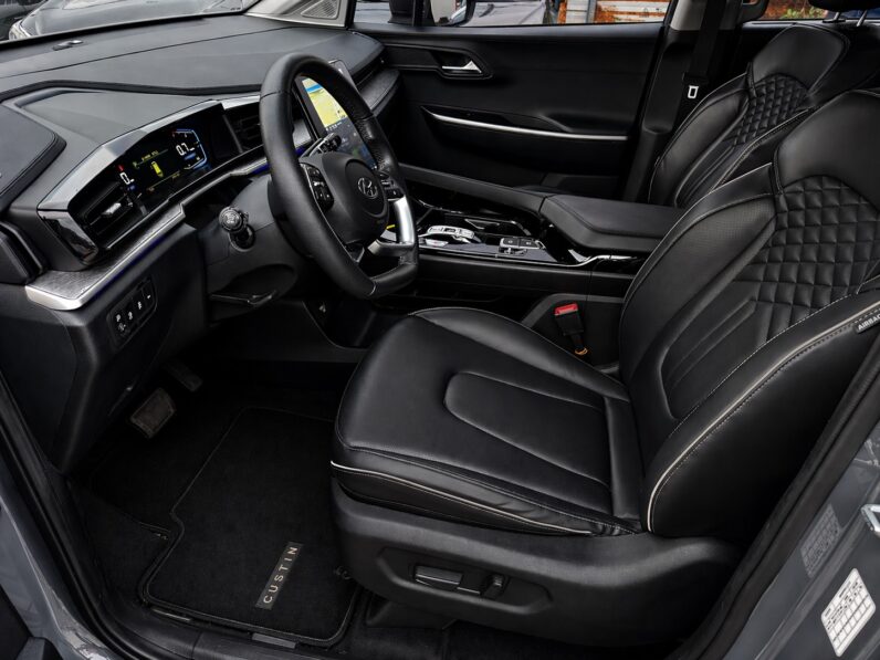 【現代熱銷頂級七人】2025年現代CUSTIN1.5GLB VIP版，純跑2萬原廠保固中