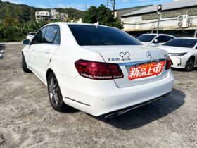 【賓士豪華轎車】2015年式賓士E200總代理/全車原版件認證車/加裝12吋360環景安卓機/AMG鋁圈/購車享保固