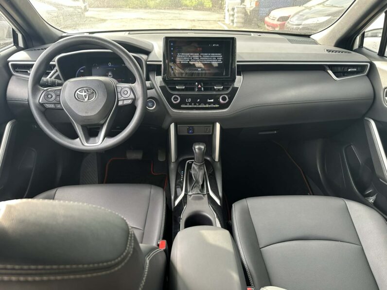 【跨界小休旅必選】2024年式豐田 COROLLA CROSS 1.8油電旗艦版，原廠保固中