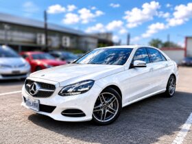 【賓士豪華轎車】2015年式賓士E200總代理/全車原版件認證車/加裝12吋360環景安卓機/AMG鋁圈/購車享保固