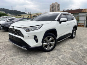 【好爸爸休旅神車】2022年式豐田RAV4汽油旗艦頂級2.0/原漆原版件無待修/購車享一年兩萬公里保固