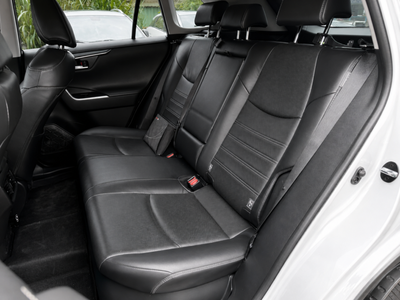【豐田熱銷油電SUV】2025年式豐田RAV4 2.5油電旗艦4WD，純跑2萬公里/全車原版件無待修/原廠保固中