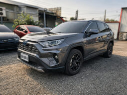 【豐田熱銷油電SUV】2022年式豐田RAV4 2.5油電旗艦4WD，純跑11萬公里/全車原版件無待修/原廠保固中
