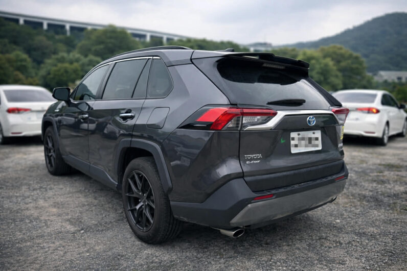 【豐田熱銷油電SUV】2022年式豐田RAV4 2.5油電旗艦4WD，純跑11萬公里/全車原版件無待修/原廠保固中