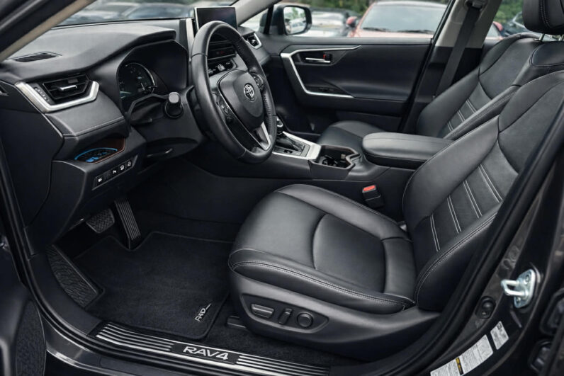 【豐田熱銷油電SUV】2022年式豐田RAV4 2.5油電旗艦4WD，純跑11萬公里/全車原版件無待修/原廠保固中