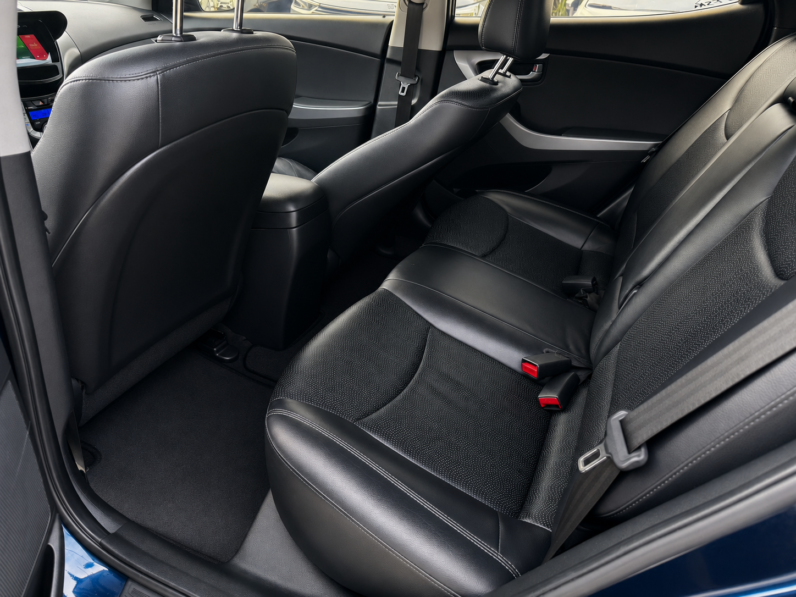 【現代經典轎車】2015年式現代ELANTRA 1.8極光旗艦版/1.8/全車無待修/認證車/購車享一年保固