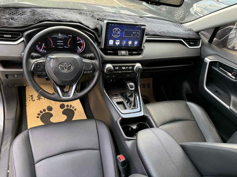 【好爸爸休旅神車】2021年式豐田RAV4汽油旗艦頂級2.0/認證車無待修/購車享一年兩萬公里保固