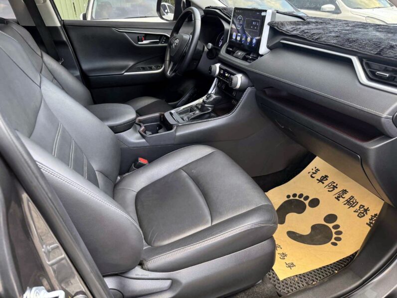 【好爸爸休旅神車】2021年式豐田RAV4汽油旗艦頂級2.0/認證車無待修/購車享一年兩萬公里保固