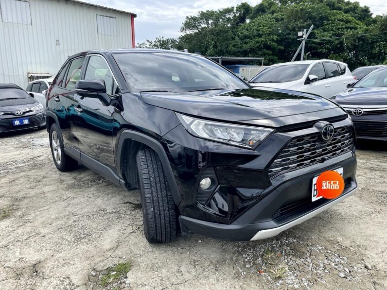 【好爸爸休旅神車】2021年式豐田RAV4汽油旗艦頂級2.0/認證車無待修/購車享一年兩萬公里保固