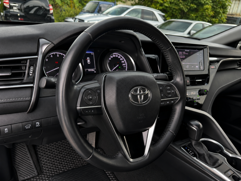 【優質豪華轎車】2023年式豐田CAMRY 2.0豪華版(8.5代)/原版認證車/純跑8.9萬公里/購車享一年保固